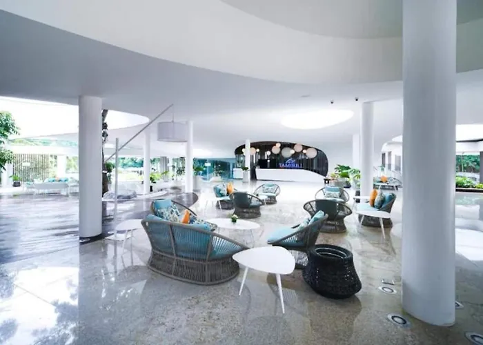 Seabreeze With Balcony & Wi-fi At Tambuli Holiday home *